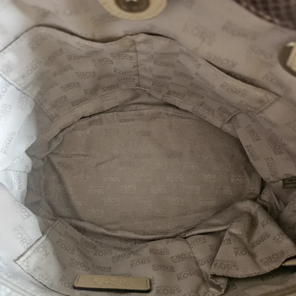 Michael KORS JET SET MAROON SNAKESKIN TOTE 🌼🌾 - Picture 7 of 8